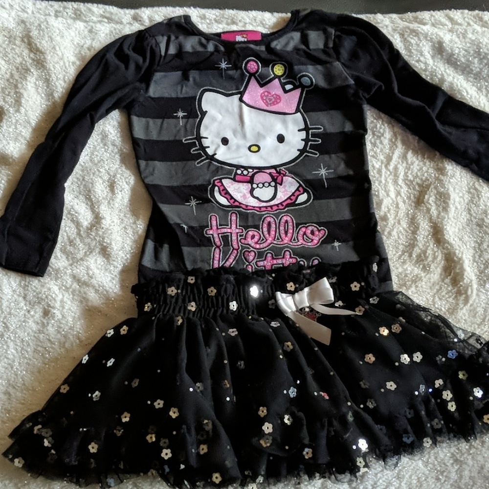 Hello Kitty Outfit